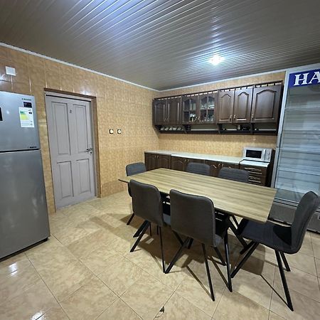 Linda Guest House Batumi Eksteriør bilde