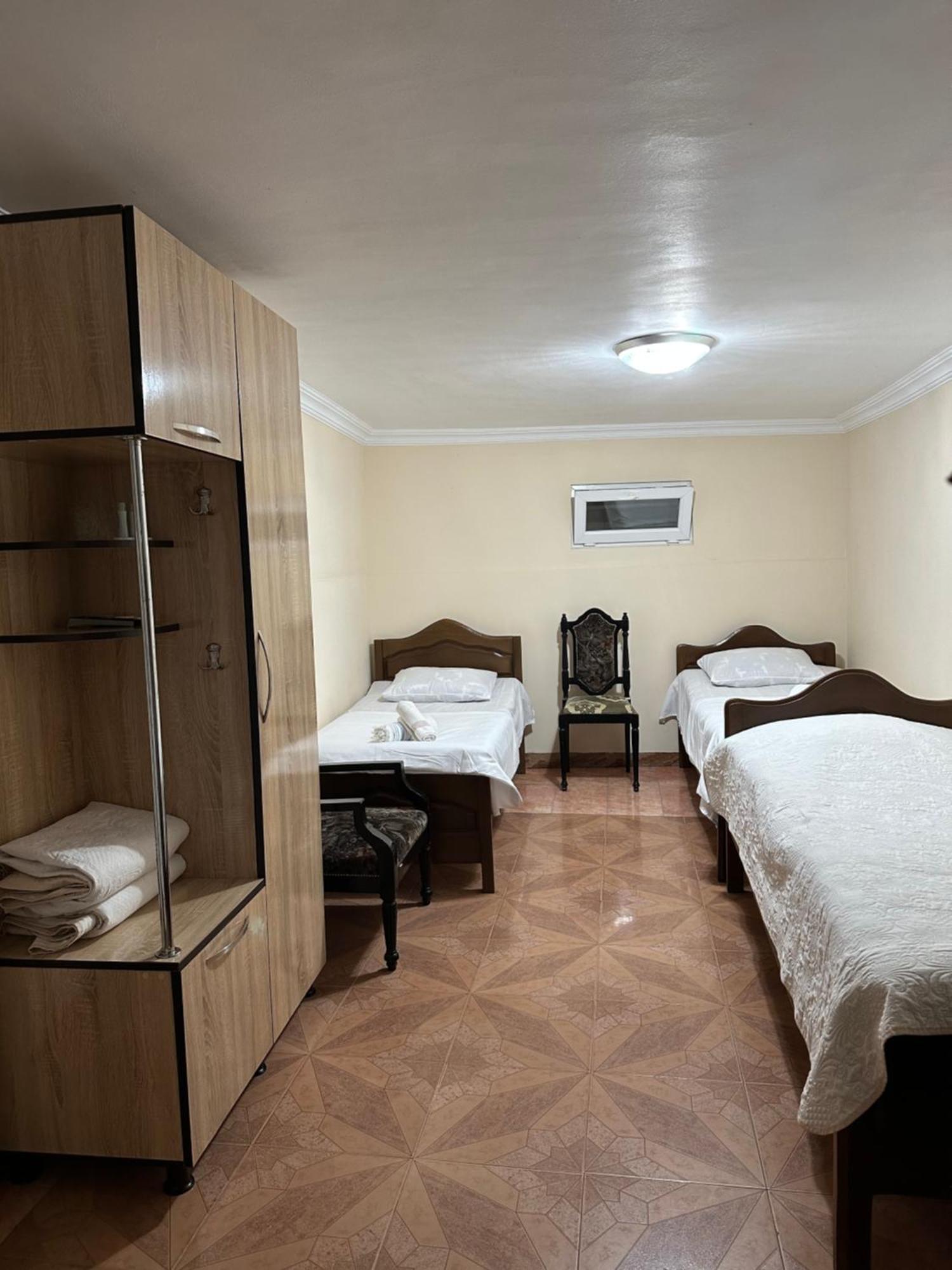 Linda Guest House Batumi Eksteriør bilde