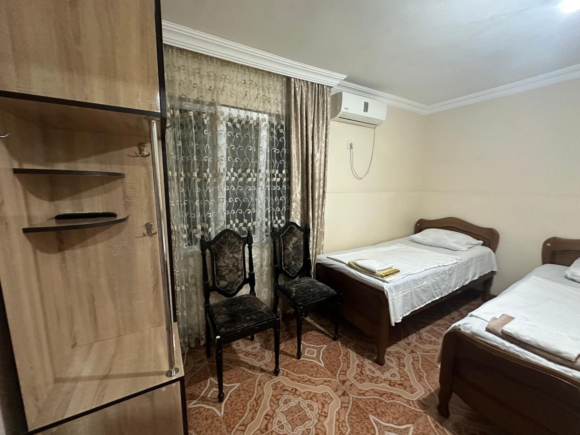 Linda Guest House Batumi Eksteriør bilde