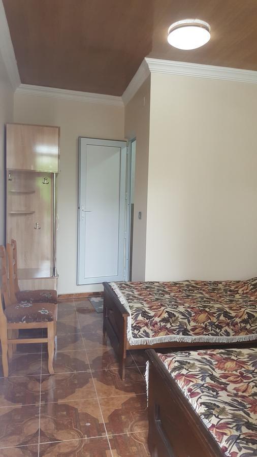 Linda Guest House Batumi Eksteriør bilde